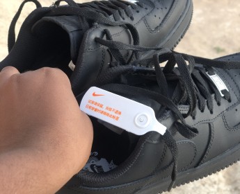 A venda Nike Aier force 1