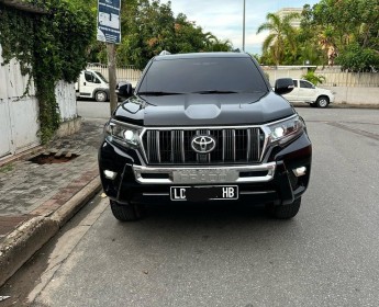 A venda Toyota Prado TXL 2019 V6 Full impecável r2