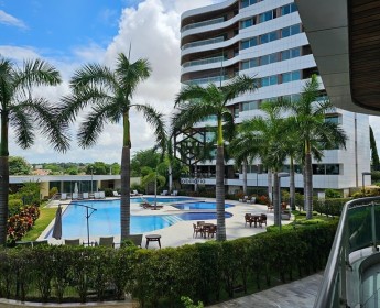 A venda Imponente apartamento T5 (all suítes), com 460m², sito no Condomínio M...