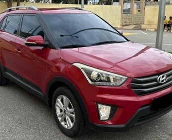 A venda HYUNDAI CRETA LIMPO