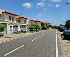 A venda 45 Lotes para construção de moradias do tipo V3 e V5, no luxuoso Condo...