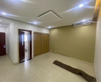 A venda Apartamento T5