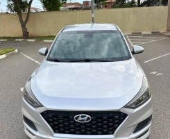 A venda HYUNDAI TUCSON NOVO