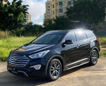 A venda HYUNDAI GRAND SANTAFÉ 3.3 V6 FULL OPTION