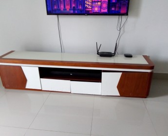 A venda Aparador e Rack