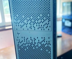 A venda HP Pro Liant ML 350p G8 | 2x HDDs SAS 300Gb | RAM 16Gb