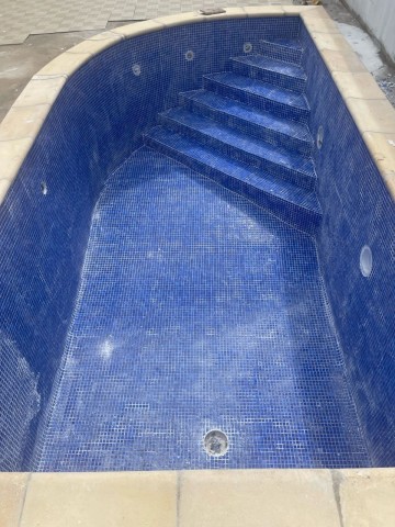 Moradia T3 com piscina, no Condomínio Bem Morar, Patriota.