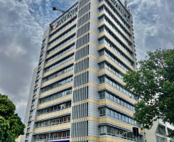 A venda Apartamento T4 mobiliado, no Maculusso no Edifício Avenca Plaza