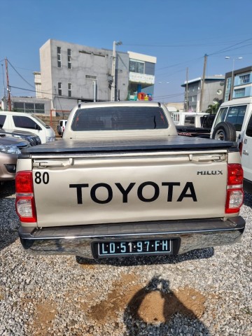 Vende-se Toyota Hilux