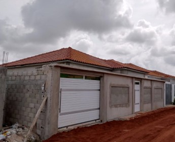 A venda Moradia T3 com piscina e anexo, no Condomínio Infinity Gold, defronte...