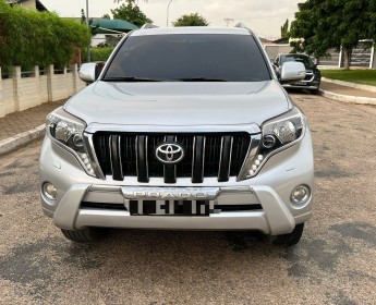 A venda Toyota Prado TXL diesel 2015 j