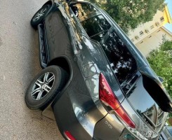 A venda Toyota Fortuner diesel 2018 H p