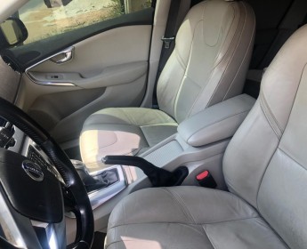 A venda Vende-se este volvo Limpo
