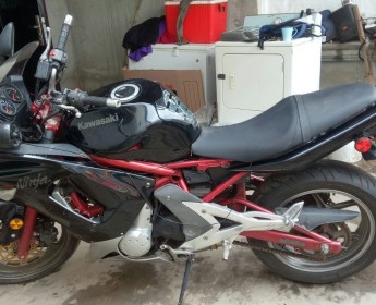 A venda Motorizada Kawasaki Ninja 250