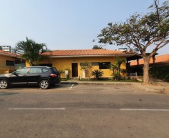 A venda Vivenda V4 no Condomínio Alpha, em Talatona, junto a Ucall e o MAT.