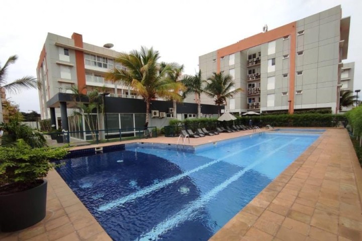 Apartamento T4 mobilado, no Condomínio Welwitschia, Benfica, adjacente ao Condomínio Clássicos do Sul.