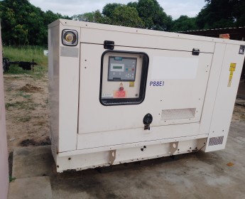 A venda Vende-se gerador industrial Perkins