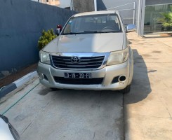 A venda Carrinhas Hilux*