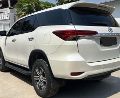 A venda TOYOTA FORTUNER ÚLTIMO MODELO VVTI
