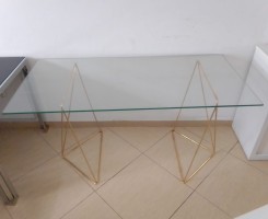 A venda Vende-se mesa