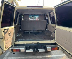 A venda TOYOTA LAND CRUISER LX EXECUTIVO