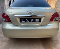 A venda Toyota Yaris 2012