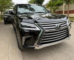 A venda Lexus LX 570 Super Sport