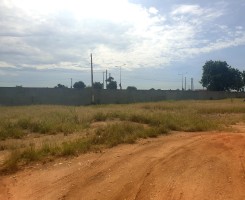 A venda Vende-se Estaleiro Beira Estrada de 05 Hectares Vila Sede de Viana
