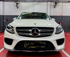 A venda Mercedes GLE 400 disponível
