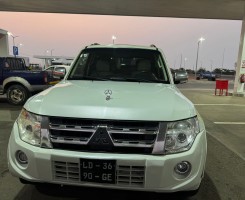 A venda MITSUBISHI PAJERO FULL