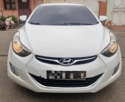 A venda HYUNDAI ELANTRA