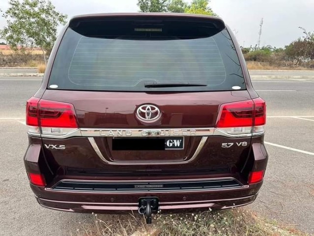 Venda TOYOTA LAND CRUISER | VX.S