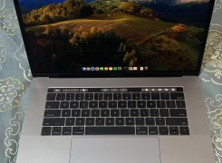 Anúncio MacBook Pro (2017)