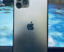 A venda IPhone 11 Pro 256 GB