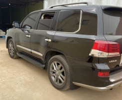 A venda Lexus LX570s 2017 disponível ~3