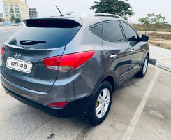 A venda HYNDAI Tucson ix35 limo é bem conservado