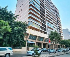 A venda Penthouse T5+1 duplex no Solar Alvalade ~c