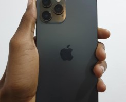 A venda Iphone 12 pro max