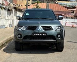 A venda MITSUBISHI L200 SPORTERO