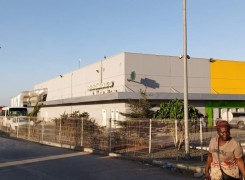 Comprar VENDE-SE TERRENO DE 1.2 HECTARES POR DETRÁS DO HIPERMERCADO MAXI VIA EXPRESSA