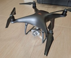 A venda DRONE DJI PHANTOM 4 PRO OBSIDIAN