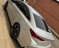 A venda HYUNDAI SONATA