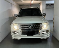 A venda MITSUBISHI PAJERO