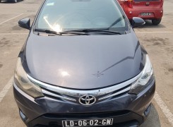 Anúncio TOYOTA YARIS