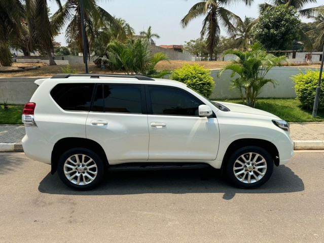 Venda Toyota Land Cruiser TXL disponível