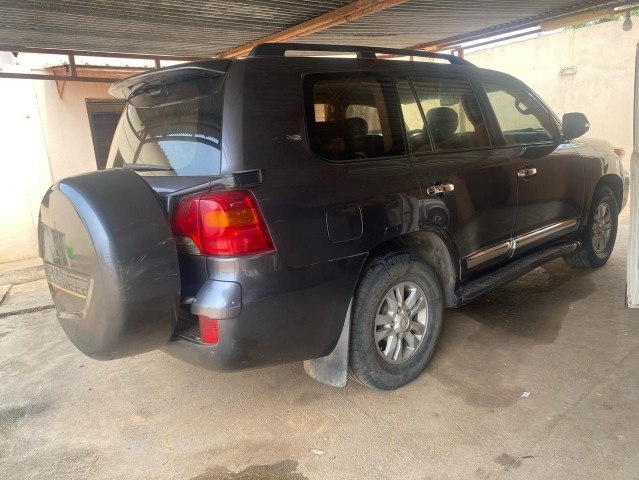 Venda Land cruiser GXR V8 Diesel