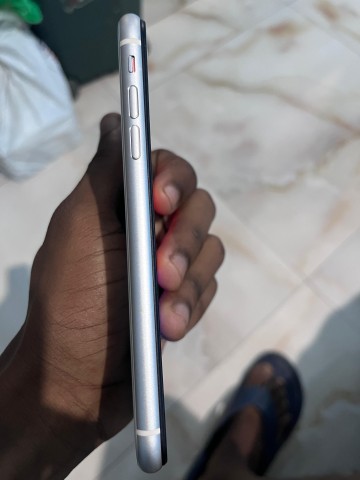 Venda IPhone 11 no despacho.