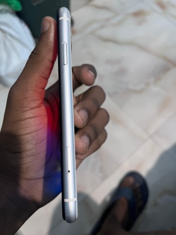 Venda IPhone 11 no despacho.