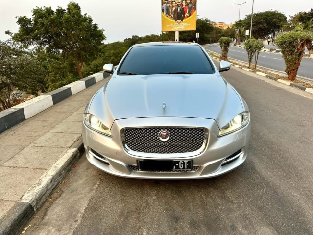 Venda JAGUAR XJ FULL LIMPO