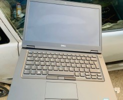 A venda VENDO ESSES TRÊS COMPUTADORES POTENTES